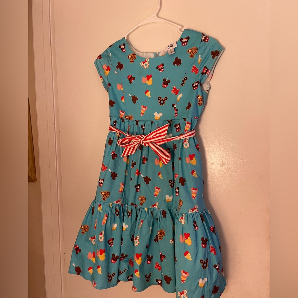 Disney Dress Shop youth Snacks size Large